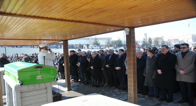 Bahaddin Akyüz Hoca dualarla uğurlandı 